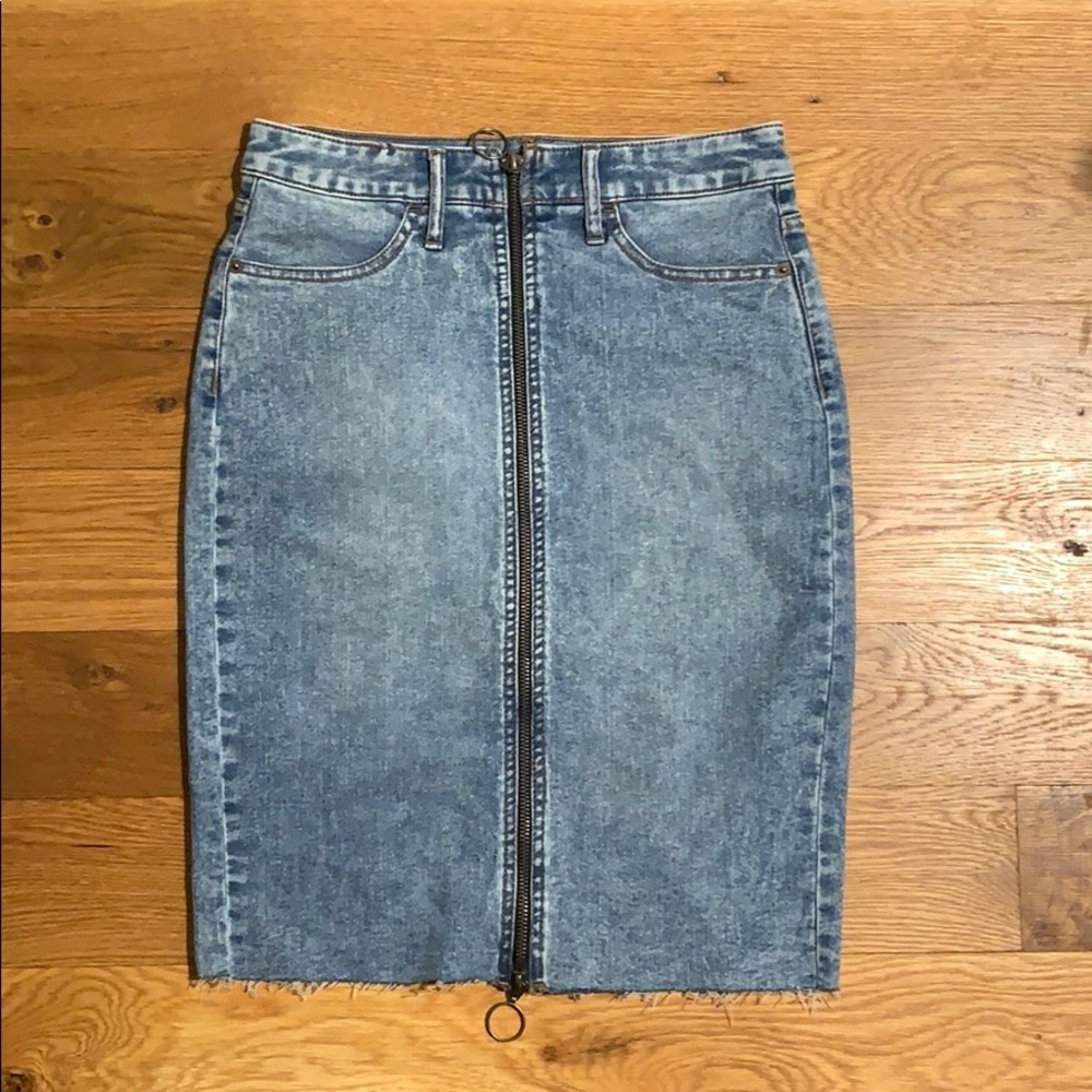 Denim skirt